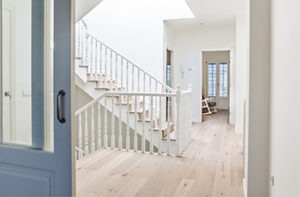 Matte-Finish-hardwood-floors-in-hallway-stairs