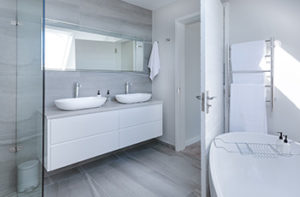 heated-luxury-laminate-bathroom-floor