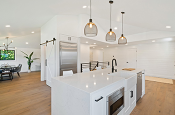 white-kitchen-countertops