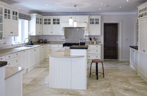 vinyl-flooring-in-modern-kitchen