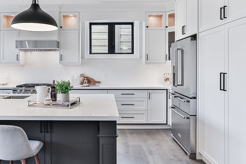 Vinyl-tile-plank-flooring-in-portland-kitchen